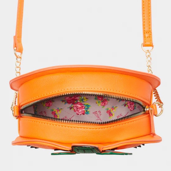New Betsey Johnson KITSCH BETSEYLANTERN CROSSBODY ORANGE - Picture 3 of 10
